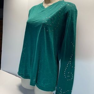 Women’s Outback long sleeve top size medium. Lacy studded size medium.